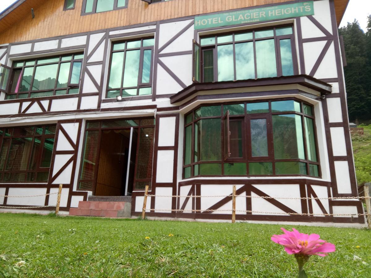 Hotel Glacier Heights Sonāmarg Buitenkant foto