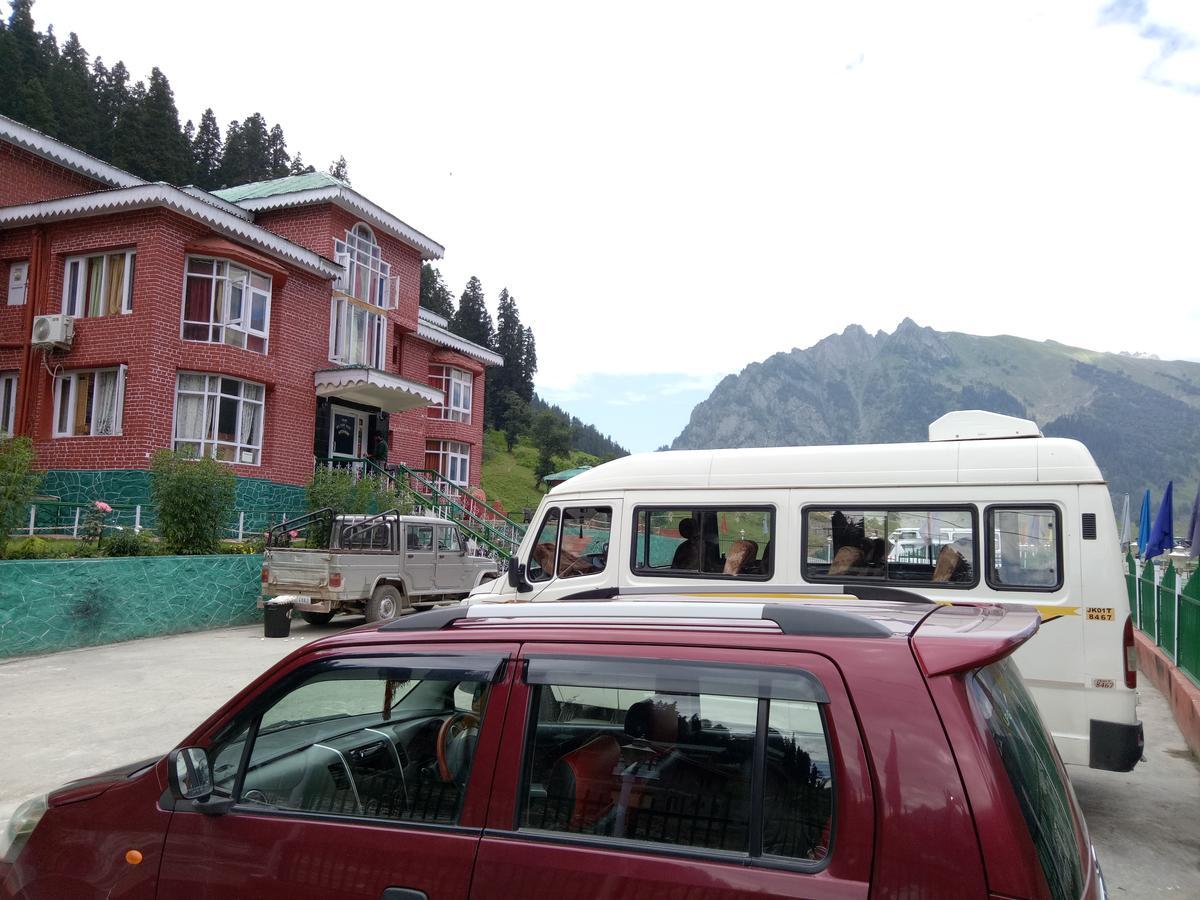 Hotel Glacier Heights Sonāmarg Buitenkant foto