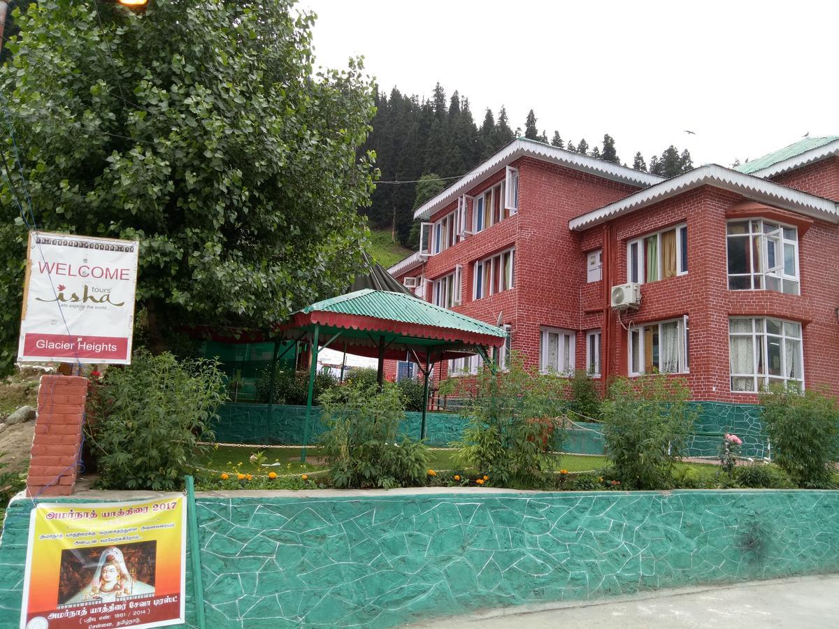 Hotel Glacier Heights Sonāmarg Buitenkant foto